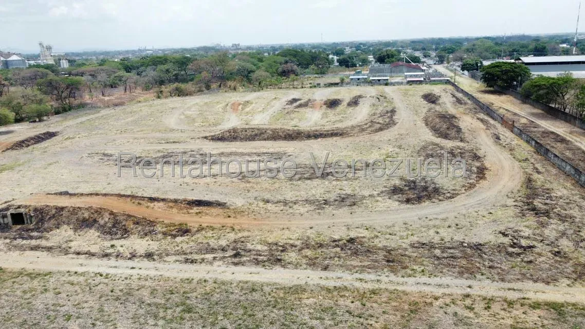 Terreno (Comercial) en Venta en Araure, Portuguesa - 3