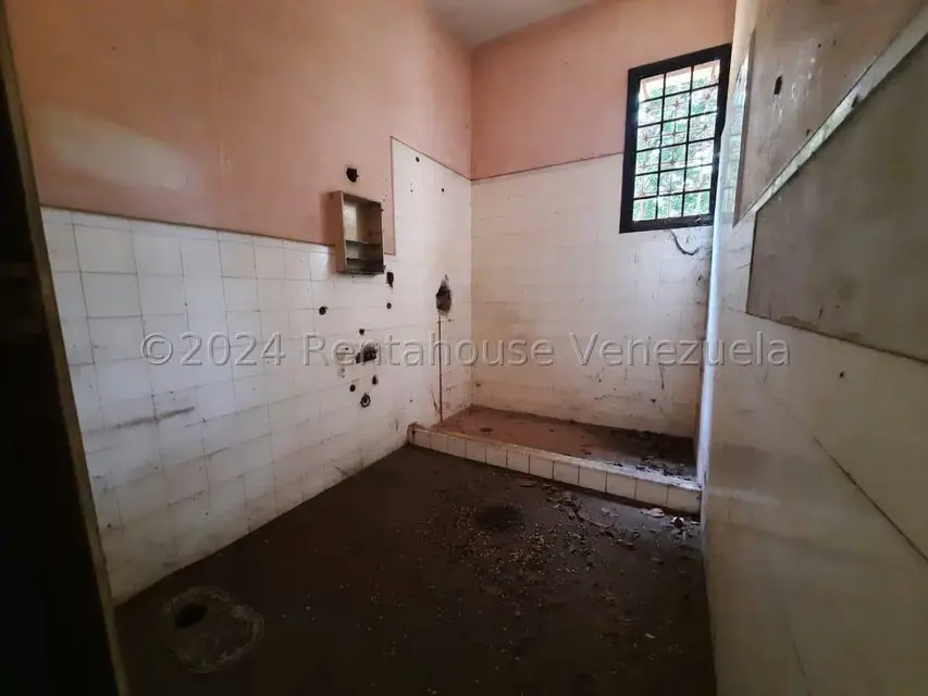 Casa (1 Nivel) en Venta en Avenida Bella Vista, Zulia - 3
