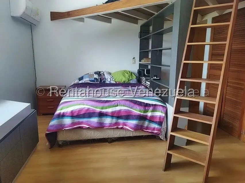 Casa (Multipes Niveles) en Venta en La Suiza, Miranda - 27
