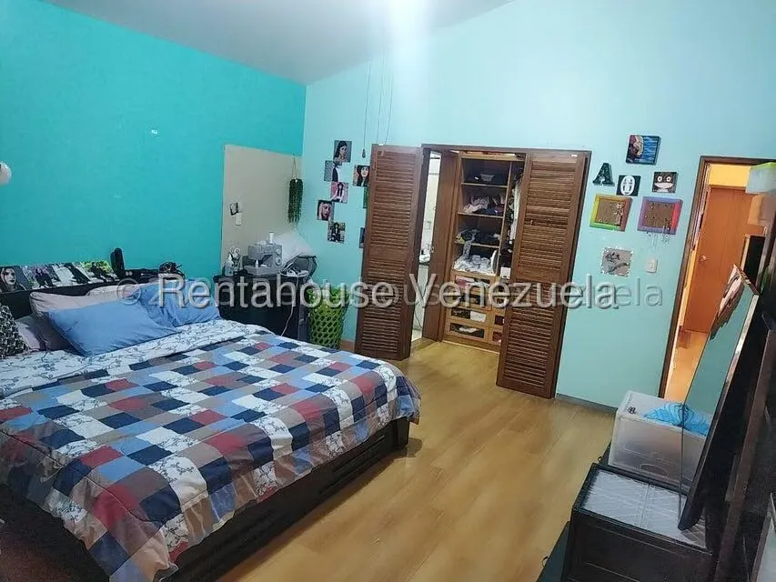 Casa (Multipes Niveles) en Venta en La Suiza, Miranda - 32