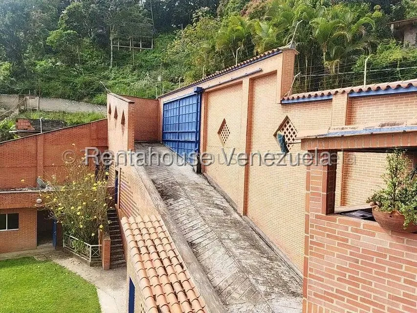 Casa (Multipes Niveles) en Venta en La Suiza, Miranda - 5
