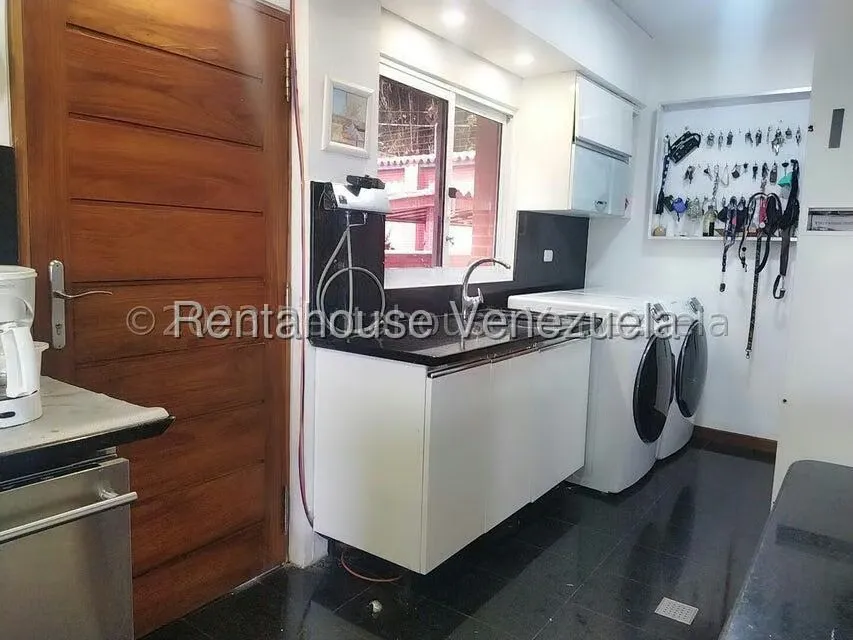 Casa (Multipes Niveles) en Venta en La Suiza, Miranda - 49