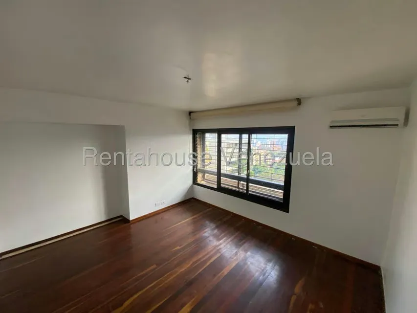 Apartamento (1 Nivel) en Venta en Santa Eduvigis, Distrito Metropolitano - 15