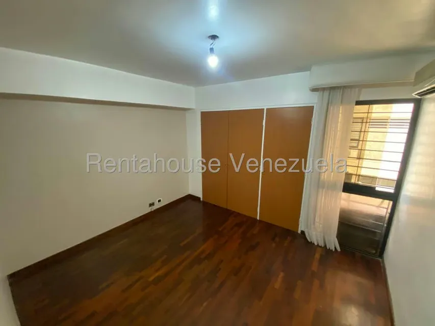 Apartamento (1 Nivel) en Venta en Santa Eduvigis, Distrito Metropolitano - 19