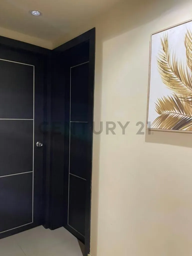 Casa en Venta con Piscina Urbanización Agua Clara - 4