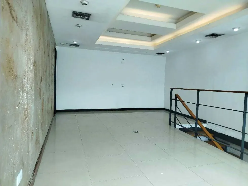 Amplio y Estratégico LOCAL 380m2 en dos niveles. La Urbina - 26