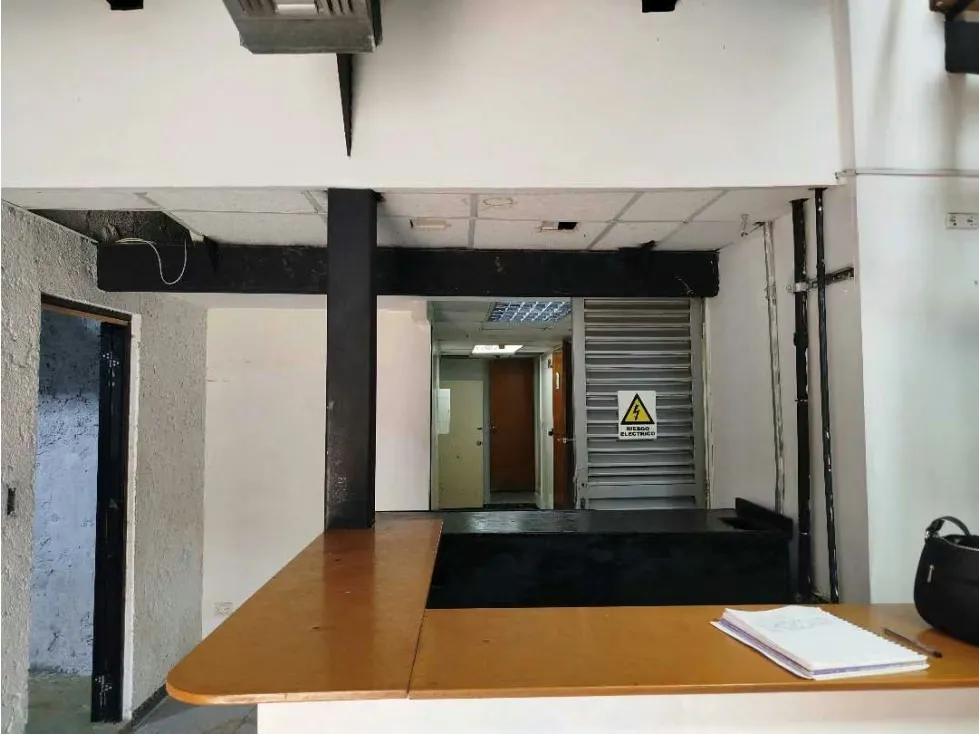 Amplio y Estratégico LOCAL 380m2 en dos niveles. La Urbina - 10
