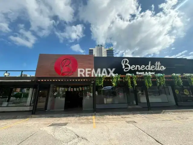 VENDO NEGOCIO EN AV LARA DE BARQUISIMETO