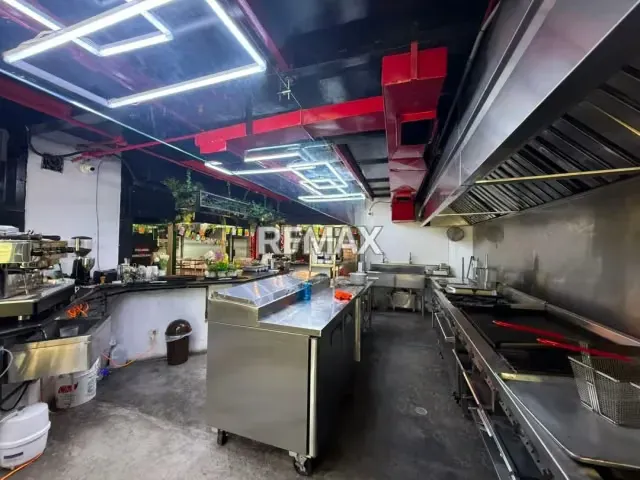 VENDO NEGOCIO EN AV LARA DE BARQUISIMETO - 10