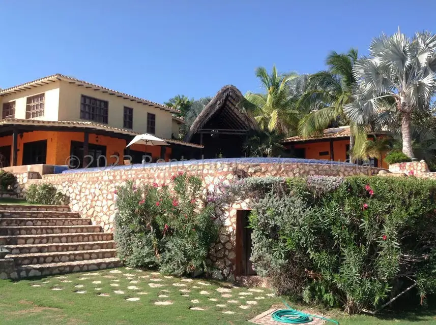 Casa (Multipes Niveles) en Venta en Sector Punta Colorada, Sucre - 26