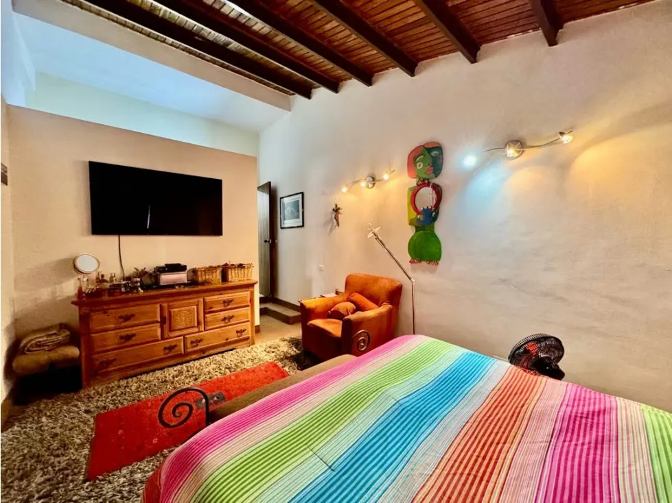 Se vende y/o alquila casa 400m2 4h+s/4b/2p Los Palos Grandes - 26