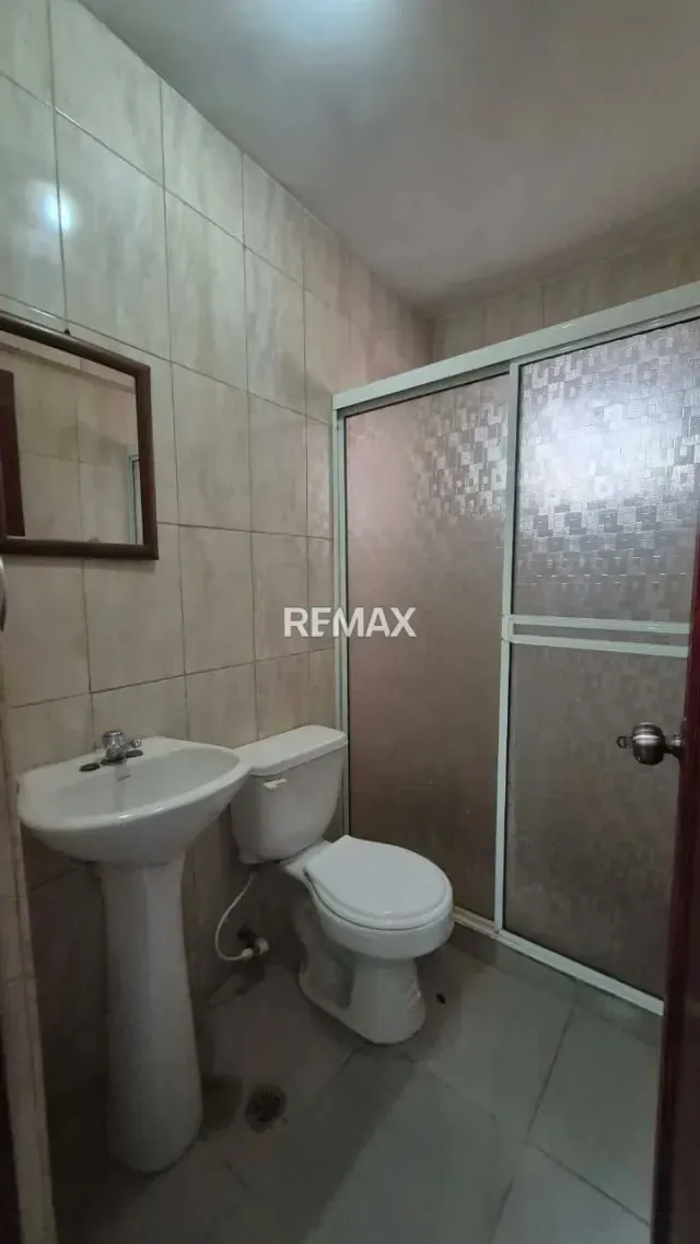 VENDE APTO EN URB. LA PAZ - 4