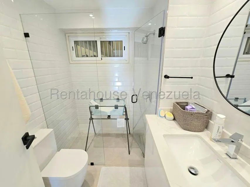Apartamento (1 Nivel) en Venta en La Castellana, Distrito Metropolitano - 23
