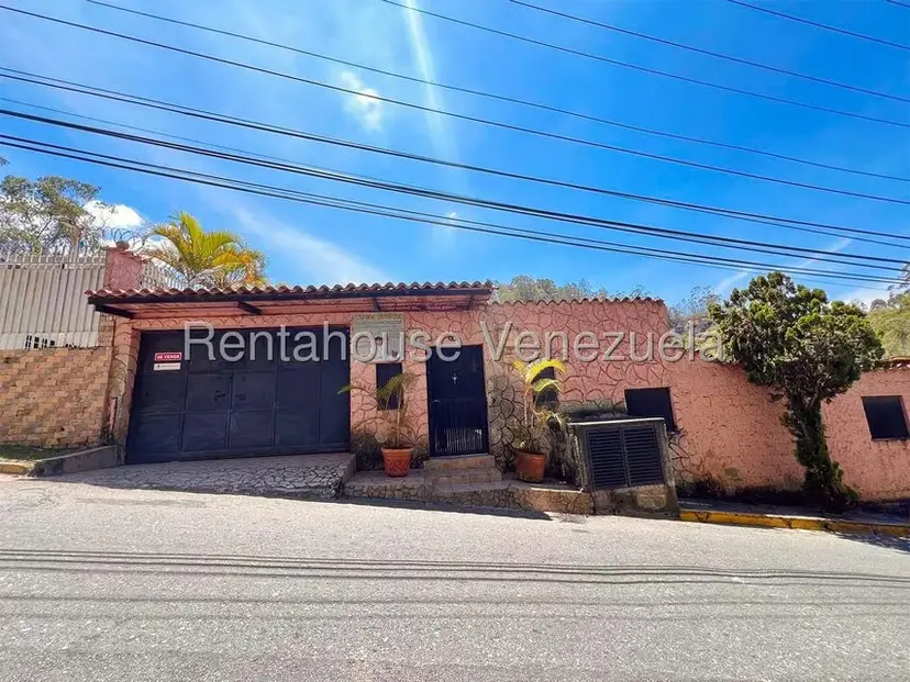 Casa (Multipes Niveles) en Venta en Colinas de Carrizal, Miranda