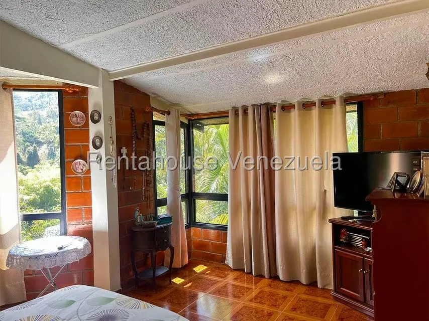 Casa (Multipes Niveles) en Venta en Colinas de Carrizal, Miranda - 40