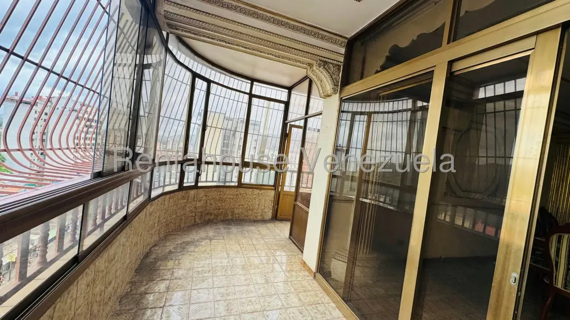 Apartamento (1 Nivel) en Venta en Centro, Aragua - 11