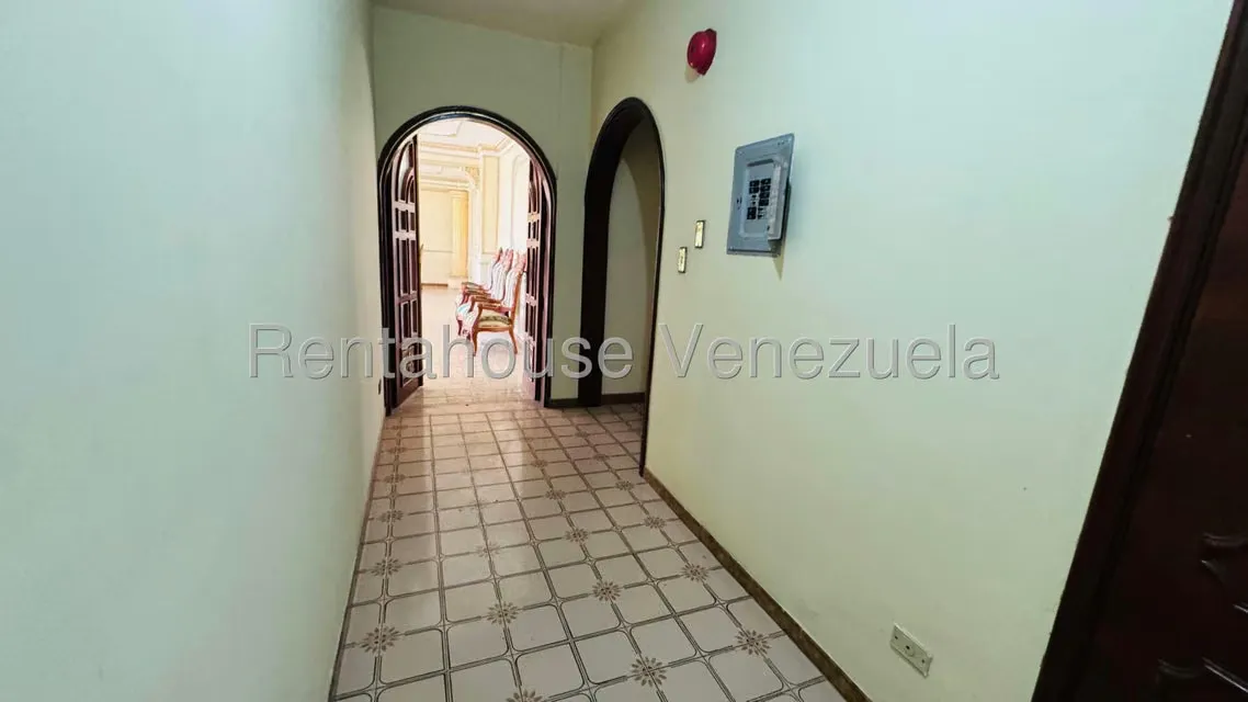 Apartamento (1 Nivel) en Venta en Centro, Aragua - 24