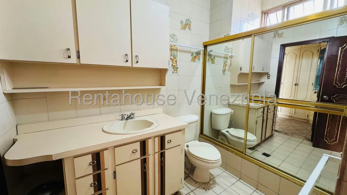 Apartamento (1 Nivel) en Venta en Centro, Aragua - 9
