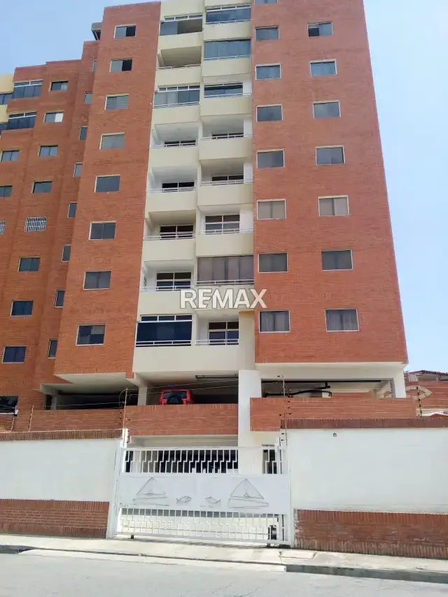 SE VENDE APARTAMENTO TIPO PENTHOUSE DÚPLEX EN OBRA GRIS DE 228 m² RESIDENCIAS LOS VELEROS LECHERÍA VENEZUELA