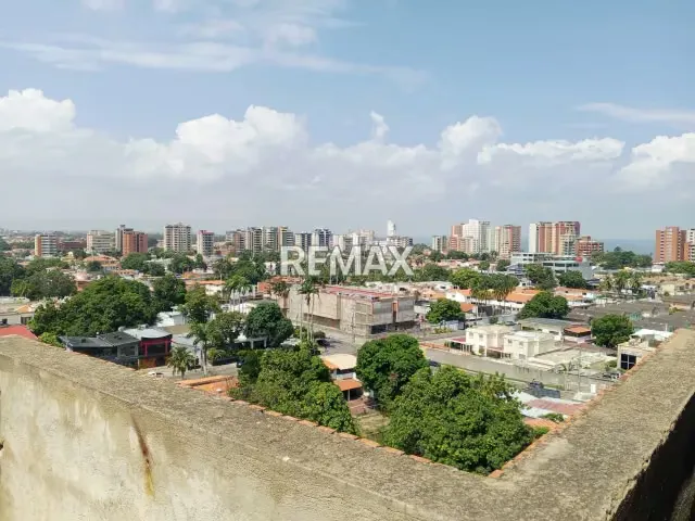 SE VENDE APARTAMENTO TIPO PENTHOUSE DÚPLEX EN OBRA GRIS DE 228 m² RESIDENCIAS LOS VELEROS LECHERÍA VENEZUELA - 15