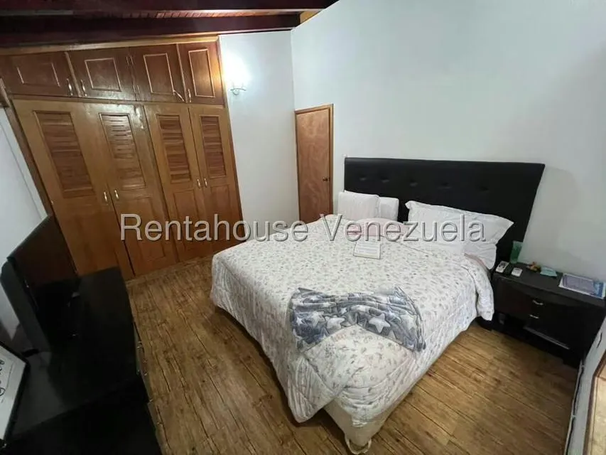 Casa (Multipes Niveles) en Venta en Cumbres de Curumo, Distrito Metropolitano - 22