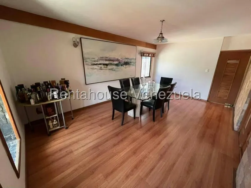 Casa (Multipes Niveles) en Venta en Cumbres de Curumo, Distrito Metropolitano - 31