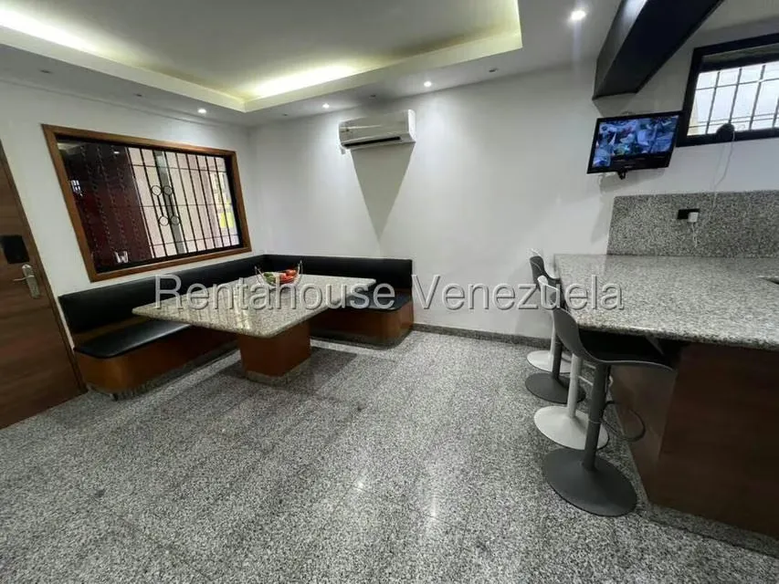 Casa (Multipes Niveles) en Venta en Cumbres de Curumo, Distrito Metropolitano - 37