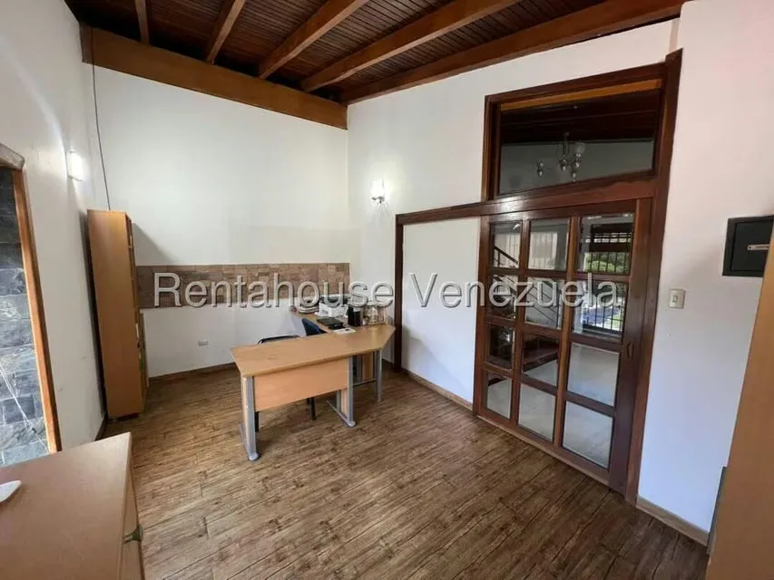 Casa (Multipes Niveles) en Venta en Cumbres de Curumo, Distrito Metropolitano - 6