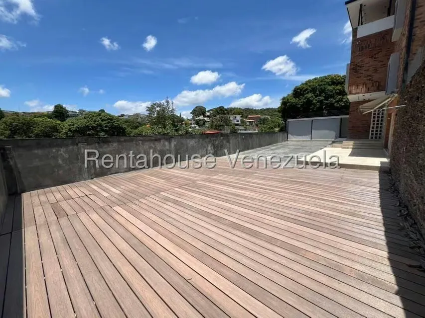 Casa (Multipes Niveles) en Venta en Cumbres de Curumo, Distrito Metropolitano - 67