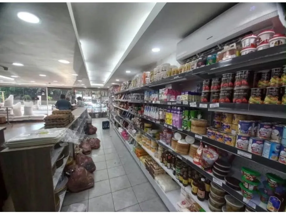 Vendo local comercial 200m2 La Urbina 8168 - 31
