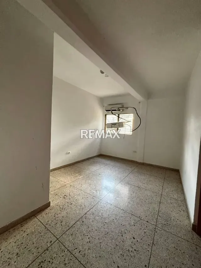 EN ALQUILER APARTAMENTO Y LOCAL EN LA AVENIDA FLORENCIO GIMENEZ - 3