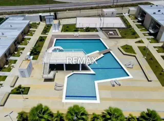 EN VENTA TOWNHOUSE, AMOBLADO, EXCLUSIVO EN CONJUNTO RESIDENCIAL CARTAGO