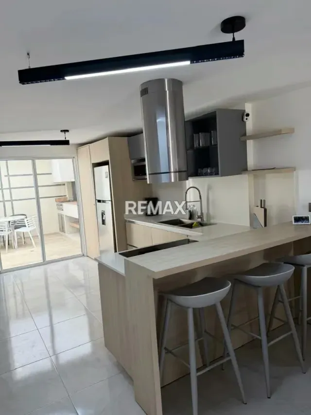 EN VENTA TOWNHOUSE, AMOBLADO, EXCLUSIVO EN CONJUNTO RESIDENCIAL CARTAGO - 5