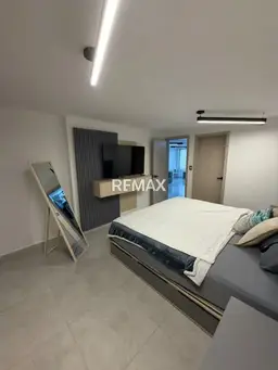View 8