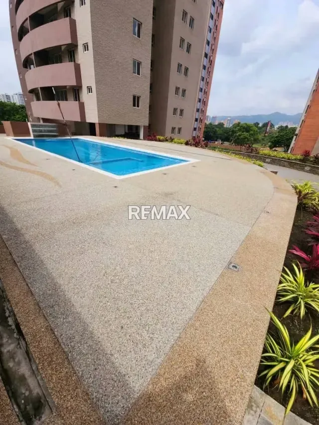 EN EXCLUSIVA APARTAMENTO A ESTRENAR EN LA TRIGALEÑA AQUA VIVA - 10