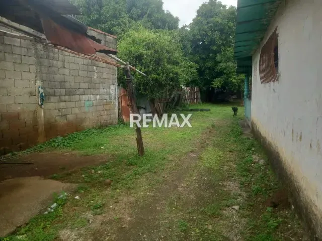 En Venta Terreno Propio de una superficie de 916M2. Cercano al Centro de la Actividd Comercial de Acarigua. Portuguesa - 10