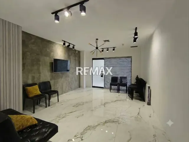 OPORTUNIDAD DE INVERSIÓN, LOCAL REMODELADO EN EL CENTRO COMERCIAL CARIBBEAN CENTER MALL - 6