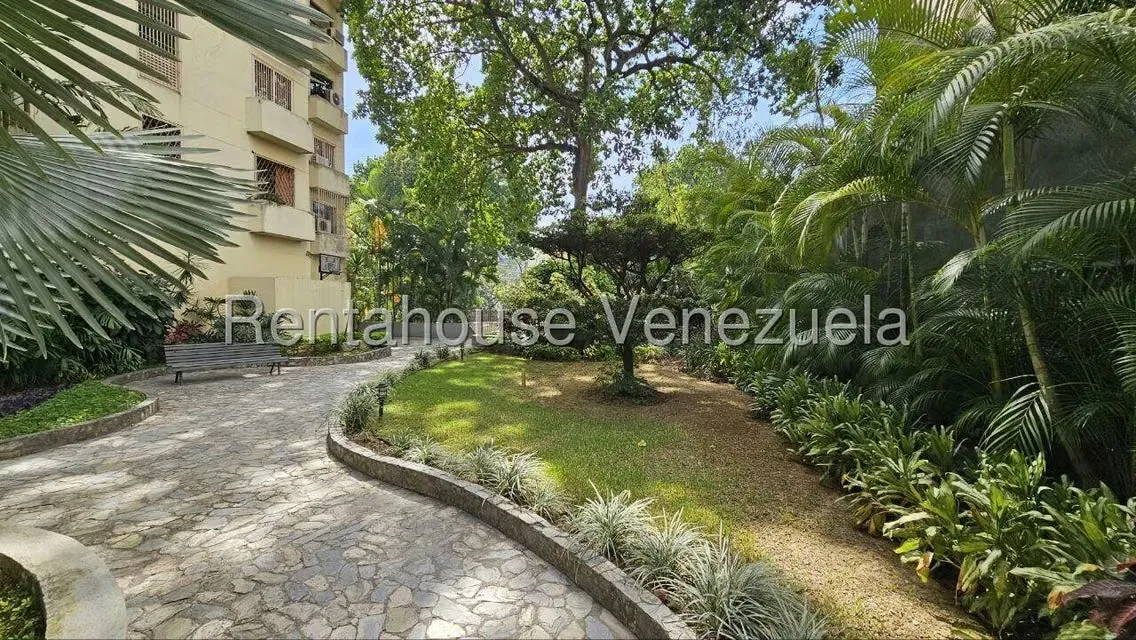 Apartamento (1 Nivel) en Alquiler en Campo Alegre, Distrito Metropolitano - 28
