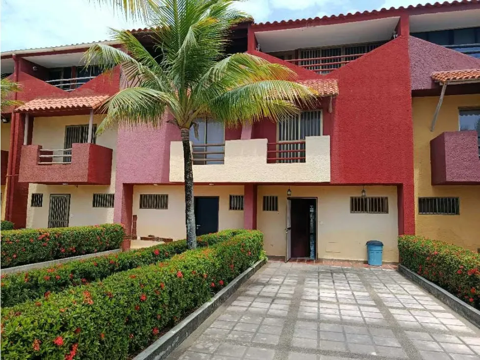 Vendo TH 180m2 Puerto Encantado 0654 - 2