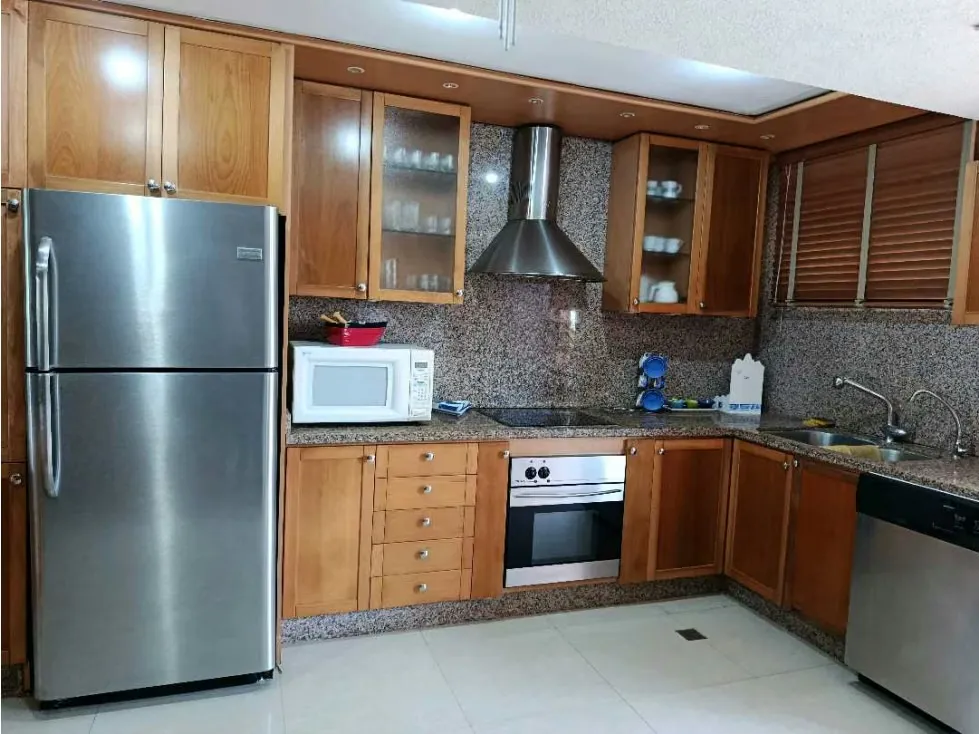 Vendo TH 180m2 Puerto Encantado 0654 - 29