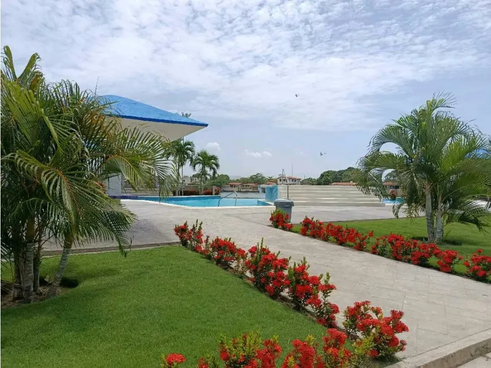 Vendo TH 180m2 Puerto Encantado 0654 - 34
