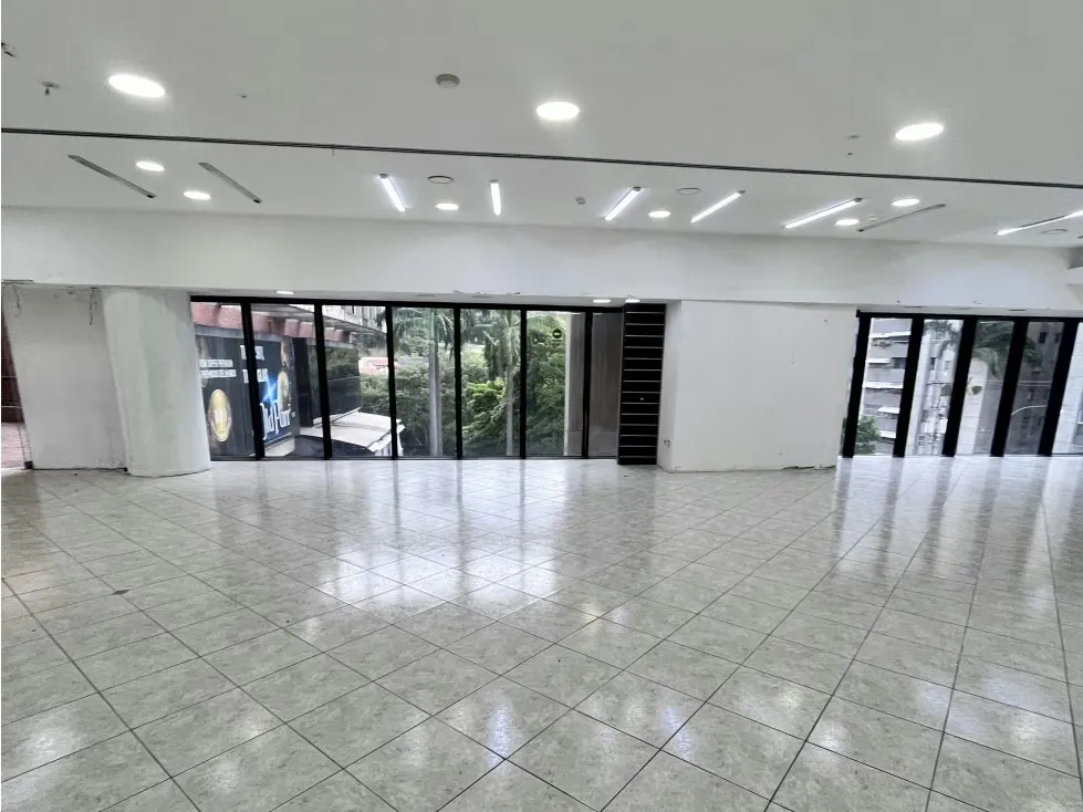 ALQUILER DE LOCAL COMERCIAL URB.SANTA FE NORTE 228.55M2 (IG) - 4
