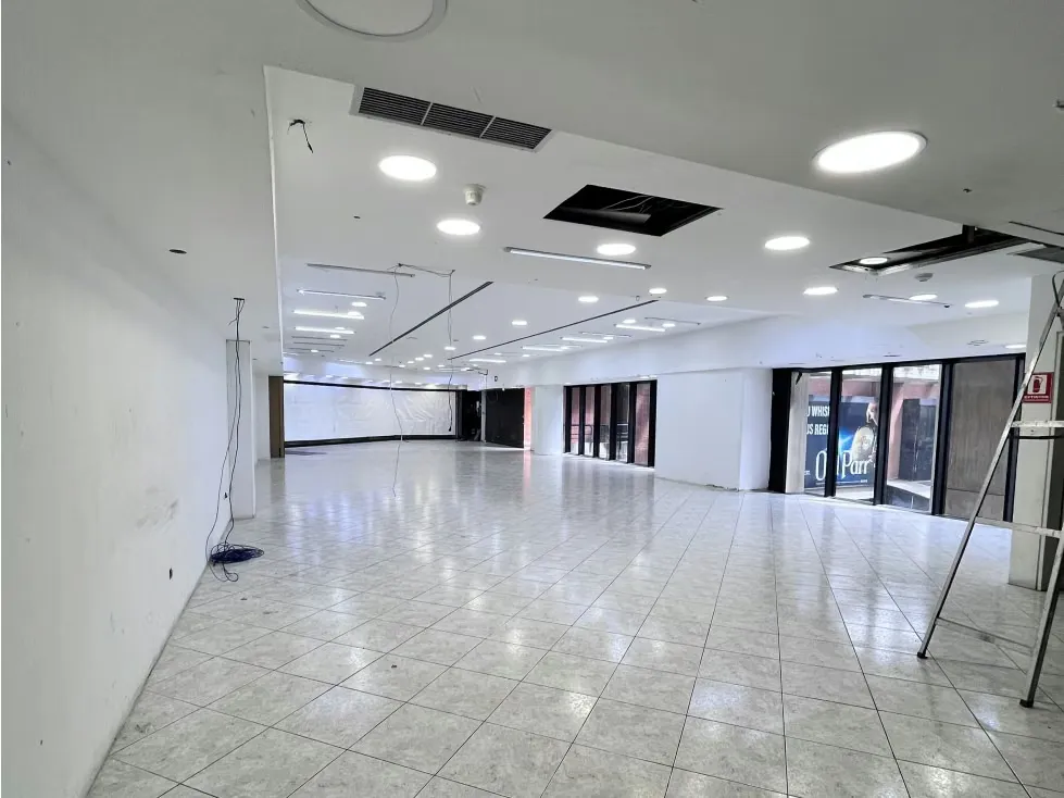 ALQUILER DE LOCAL COMERCIAL URB.SANTA FE NORTE 228.55M2 (IG) - 7