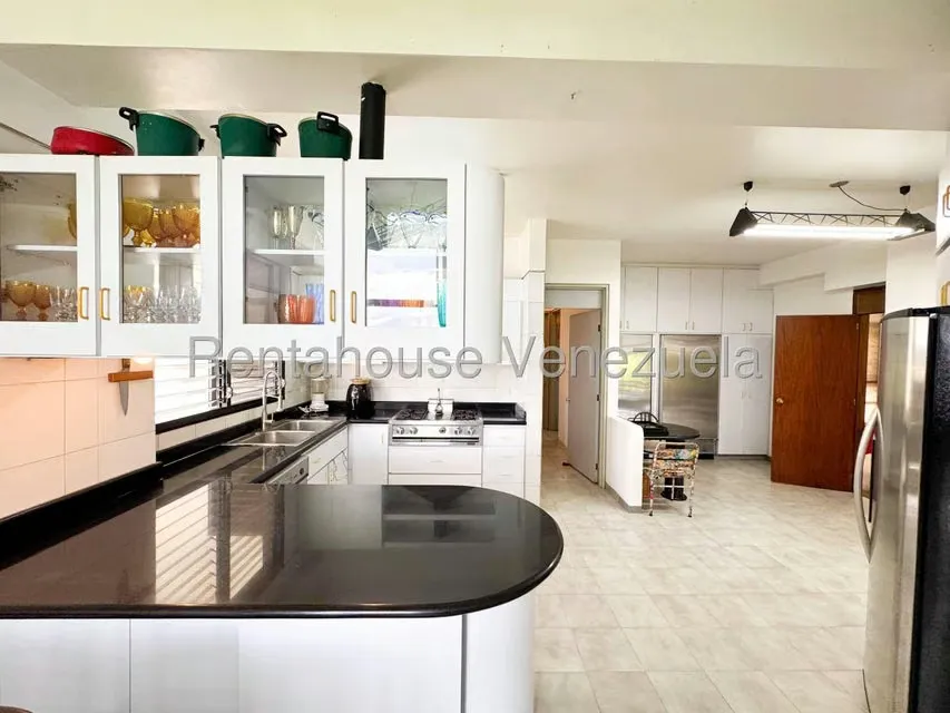 Apartamento (1 Nivel) en Venta en Colinas del Tamanaco, Distrito Metropolitano - 30
