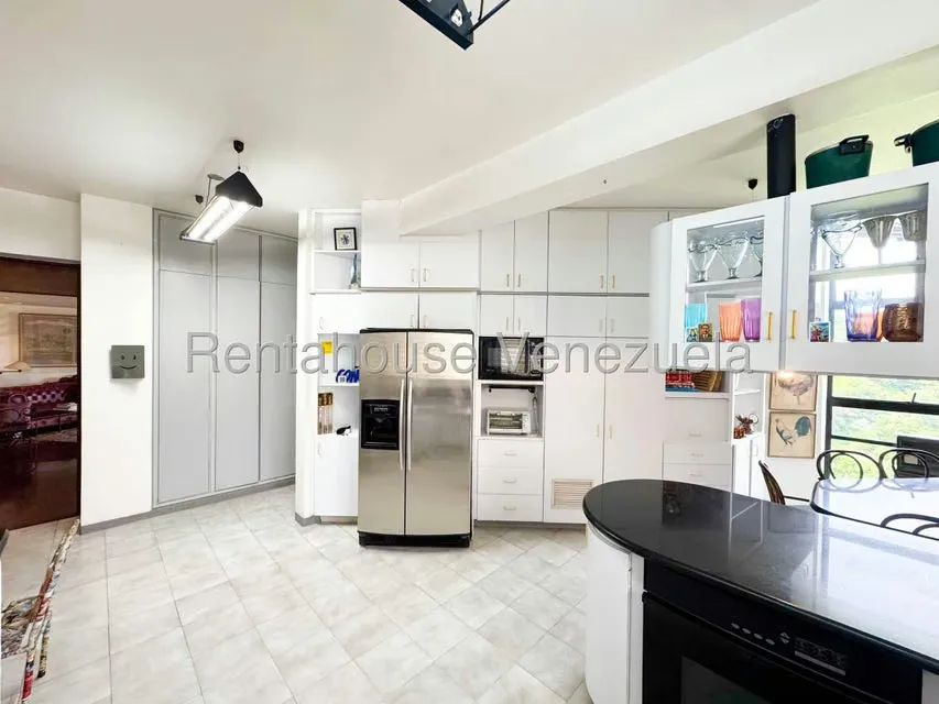 Apartamento (1 Nivel) en Venta en Colinas del Tamanaco, Distrito Metropolitano - 34