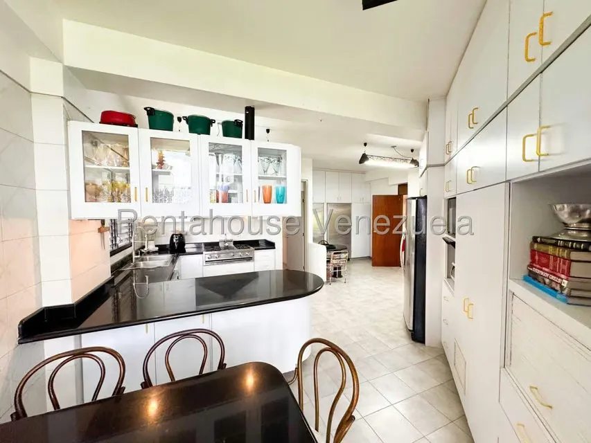 Apartamento (1 Nivel) en Venta en Colinas del Tamanaco, Distrito Metropolitano - 36