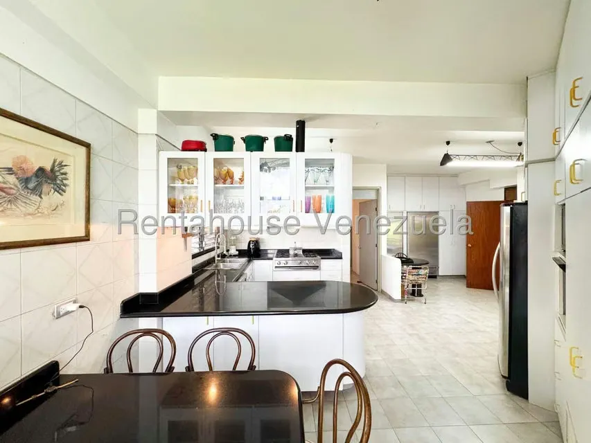 Apartamento (1 Nivel) en Venta en Colinas del Tamanaco, Distrito Metropolitano - 37