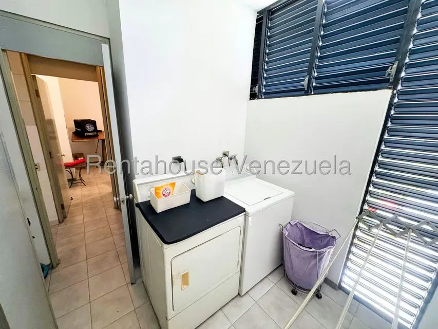 Apartamento (1 Nivel) en Venta en Colinas del Tamanaco, Distrito Metropolitano - 39