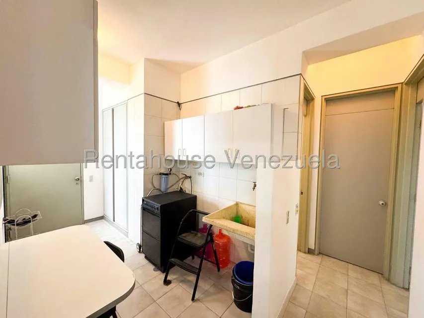 Apartamento (1 Nivel) en Venta en Colinas del Tamanaco, Distrito Metropolitano - 41