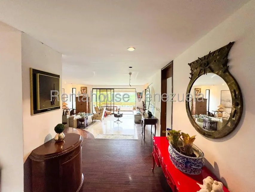 Apartamento (1 Nivel) en Venta en Colinas del Tamanaco, Distrito Metropolitano - 5
